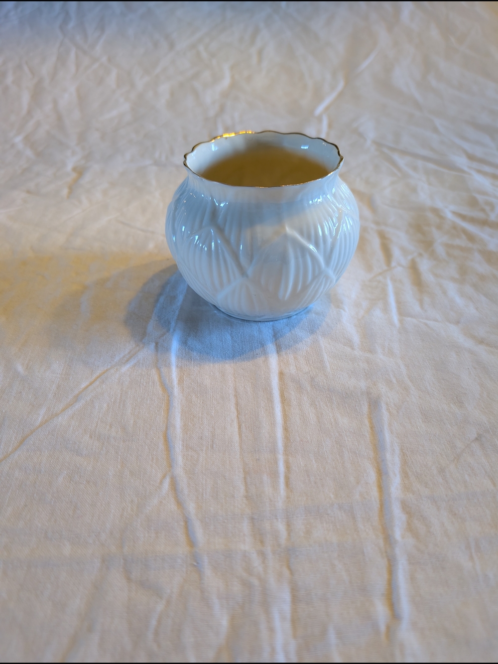 2/20$ Vintage White Porcelain Scalloped Planter with Gold Trim